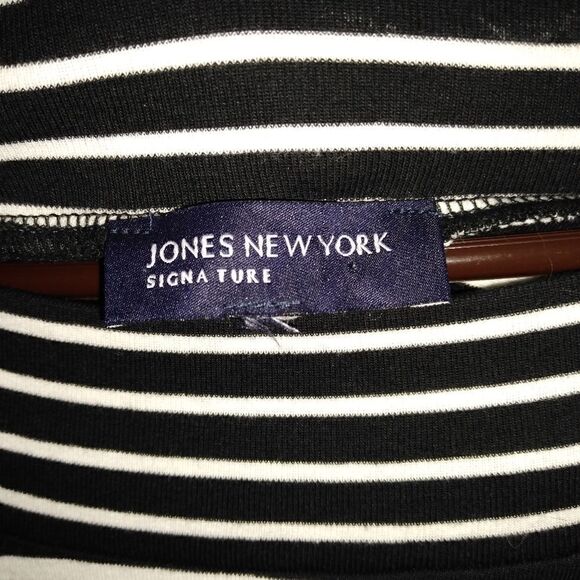 Jones New York top - Picture 3 of 5